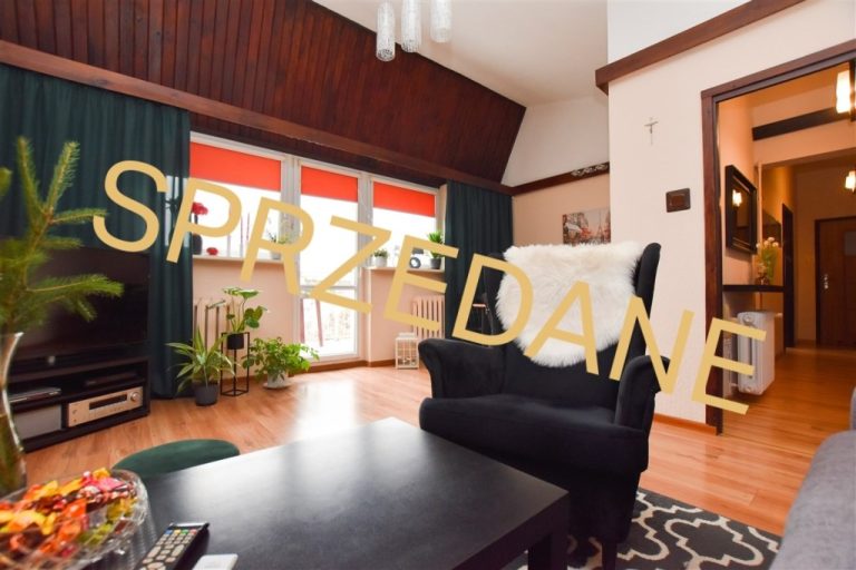 Przestronne mieszkanie w bardzo zadbanym bloku!