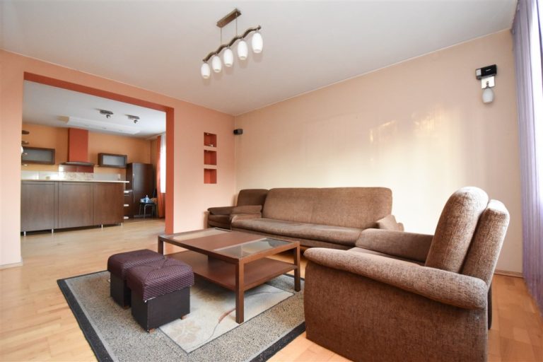 Przestronny dom do własnej aranżacji! Byczyna