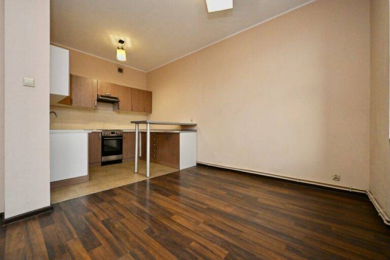 Mieszkanie na sprzedaż – 58.5000 m², 3 pokoje