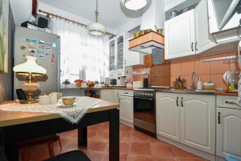 Mieszkanie na sprzedaż – 45 m², 2 pokoje