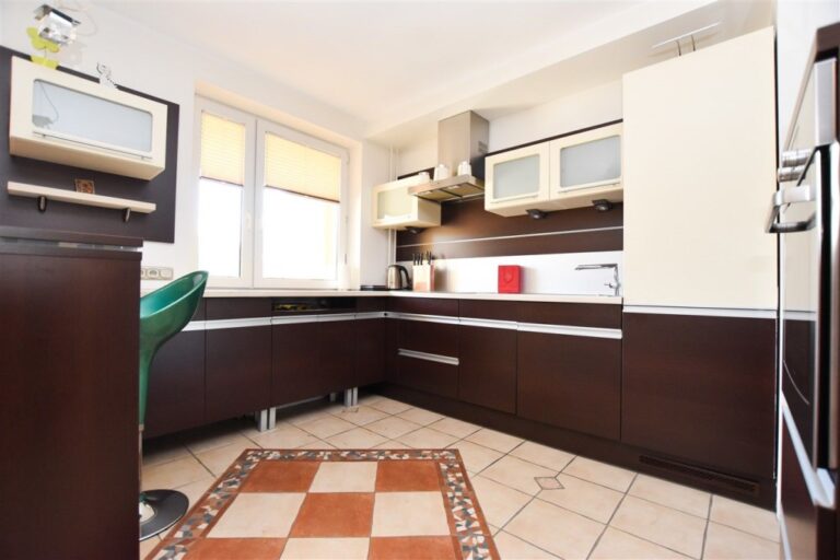 Mieszkanie na sprzedaż – 50 m², 2 pokoje