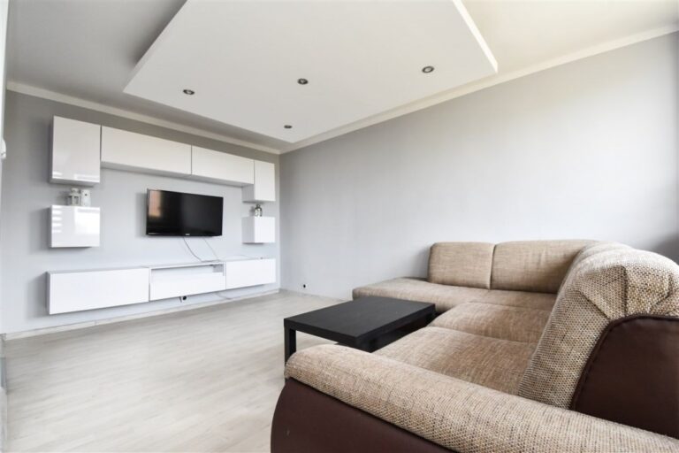 Mieszkanie na sprzedaż – 51 m², 3 pokoje