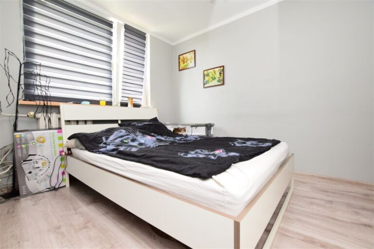 Mieszkanie na sprzedaż – 42.5000 m², 2 pokoje