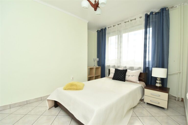 Mieszkanie na sprzedaż – 63 m², 3 pokoje