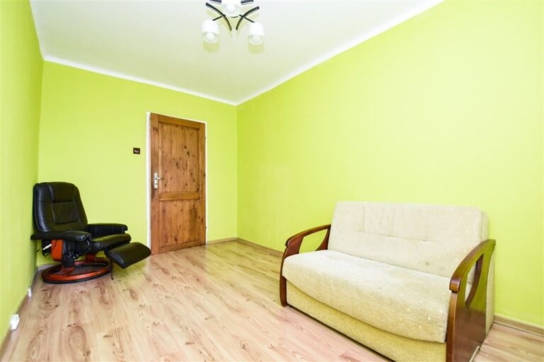 Mieszkanie na sprzedaż – 72.1200 m², 3 pokoje