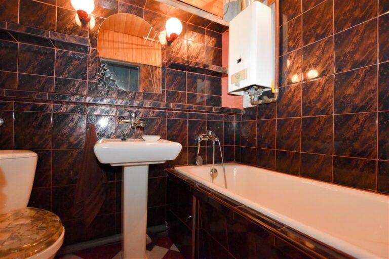 Mieszkanie na sprzedaż – 44.2500 m², 3 pokoje