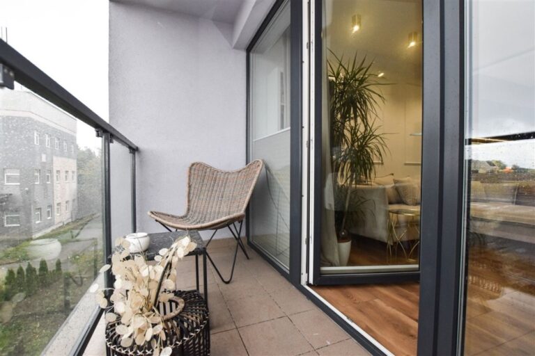 Mieszkanie na sprzedaż – 58 m², 3 pokoje