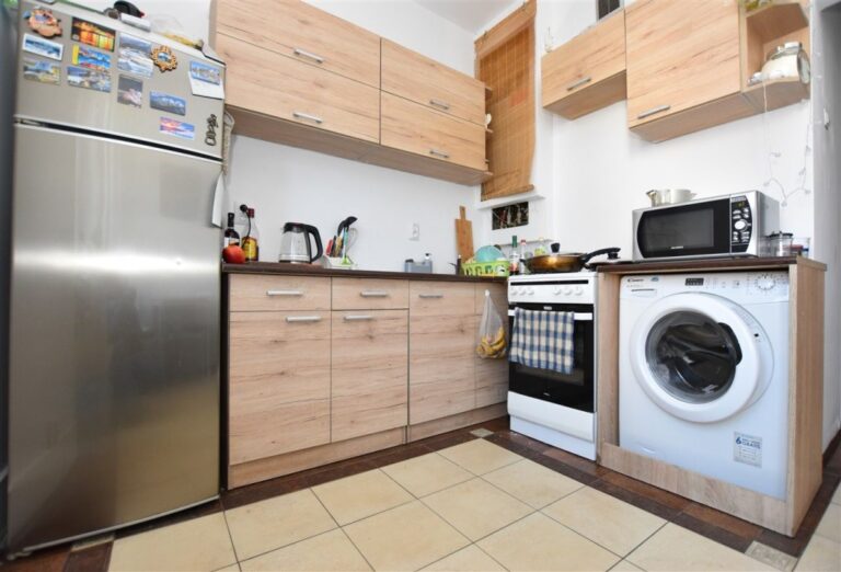 Mieszkanie na sprzedaż – 46 m², 2 pokoje