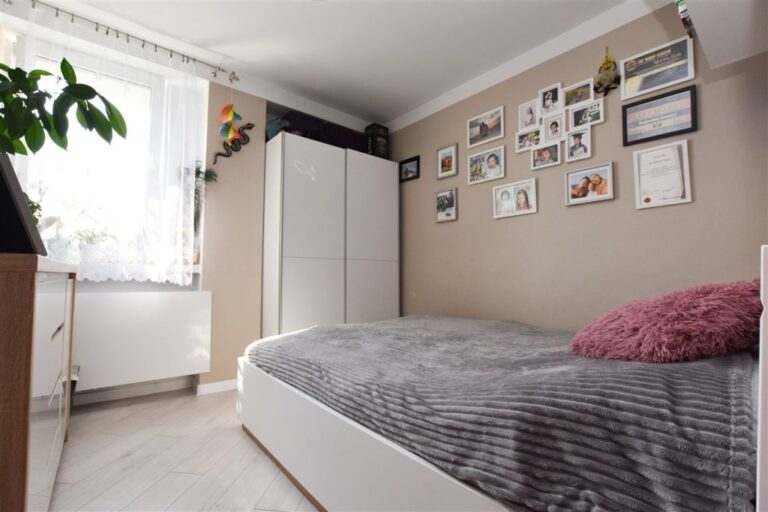 Mieszkanie na sprzedaż – 62.0400 m², 3 pokoje