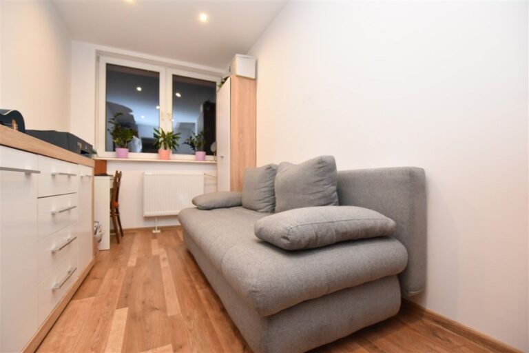 Mieszkanie na sprzedaż – 58 m², 3 pokoje