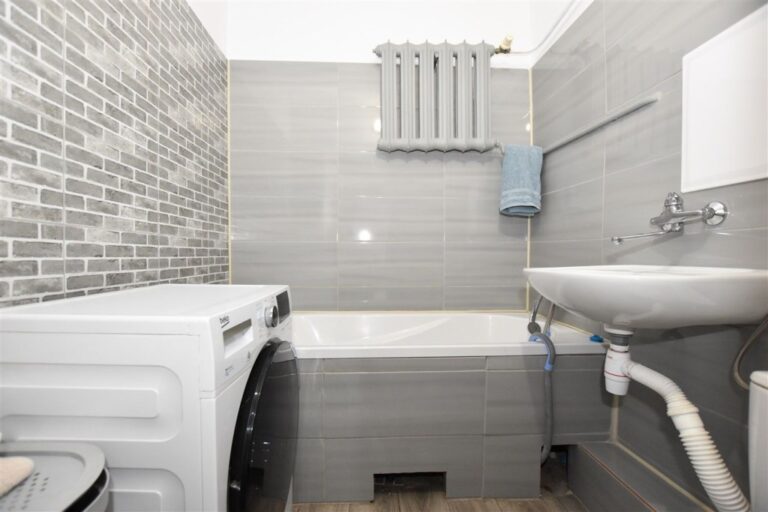 Mieszkanie na sprzedaż – 50 m², 2 pokoje