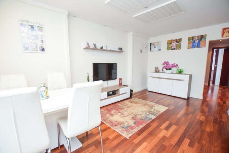 Mieszkanie na sprzedaż – 63 m², 3 pokoje