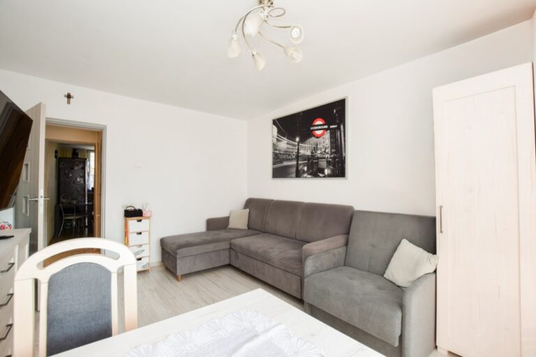 Mieszkanie na sprzedaż – 46 m², 2 pokoje