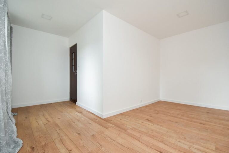 Mieszkanie na sprzedaż – 55 m², 3 pokoje