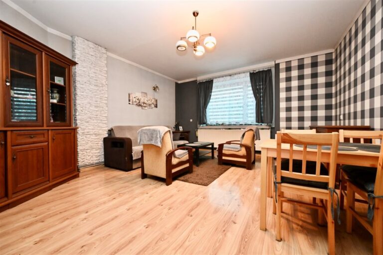 Dwupokojowe mieszkanie od zaraz! Spokojna okolica