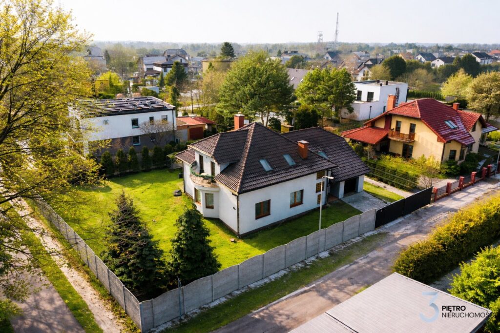 Funkcjonalny dom, idealny dla rodziny! Przy lesie!