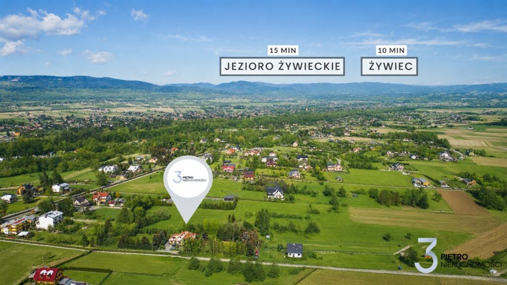 Piękna działka, media obok w działce!