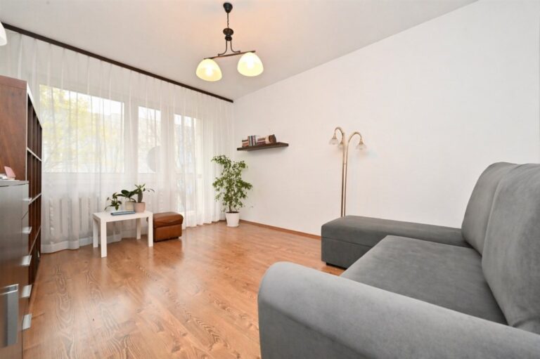 4 pokojowe z balkonem! Od zaraz!