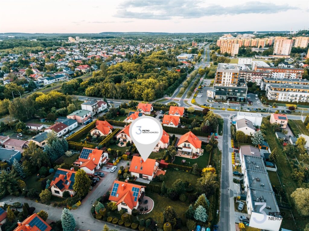 Dom jednorodzinny na zamkniętym osiedlu! TOP