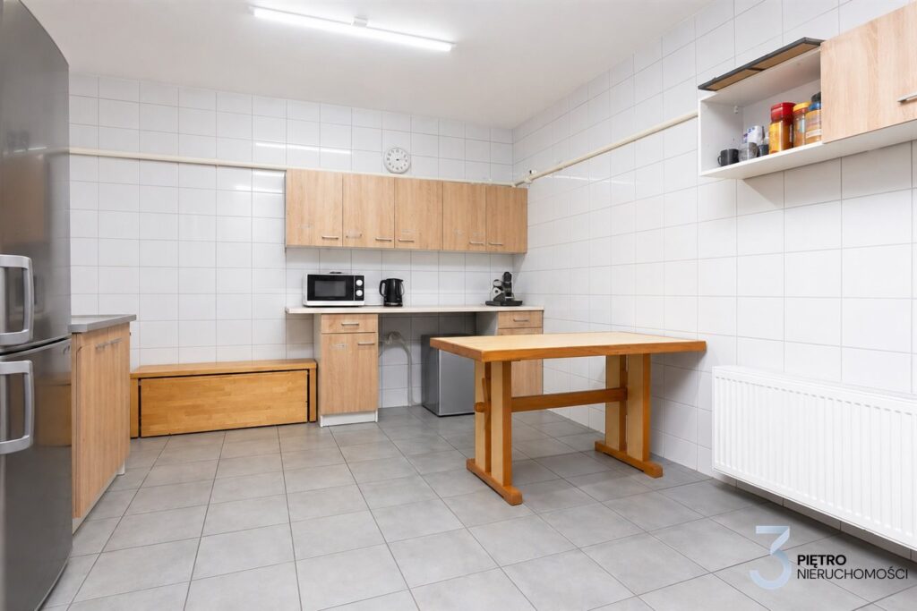 Lokal na wynajem – Piotrowice !